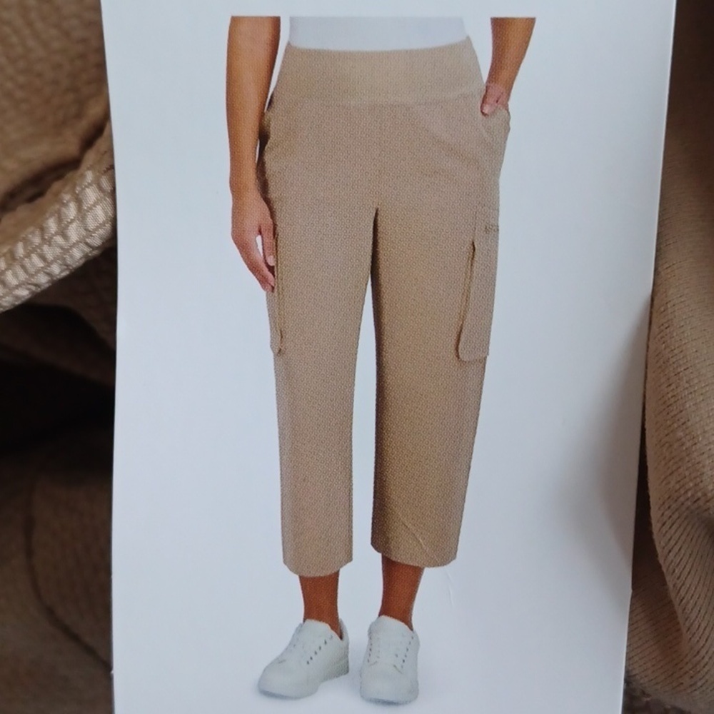 Sage Women's Beige Cropped Cargo Pants, Sz L
